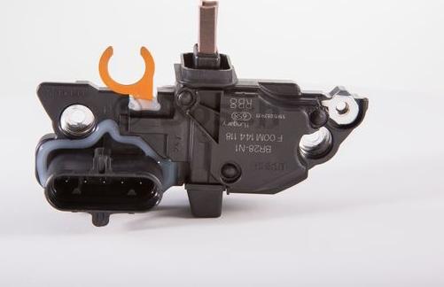 BOSCH F 00M 144 118 - Регулятор напряжения, генератор unicars.by