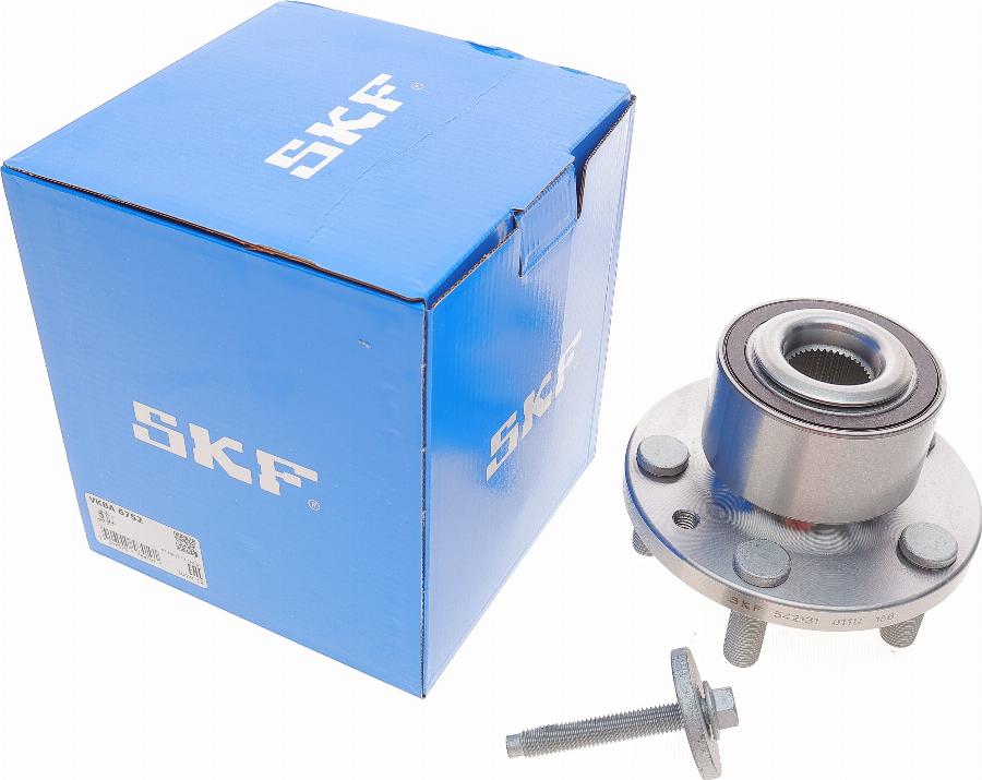 SKF VKBA 6752 - Комплект подшипника ступицы колеса unicars.by