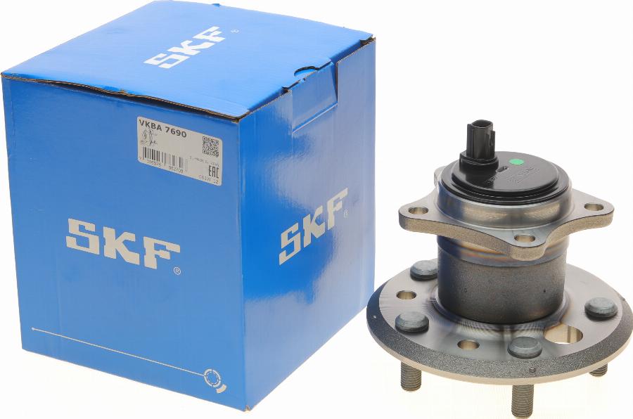 SKF VKBA 7690 - Комплект подшипника ступицы колеса unicars.by